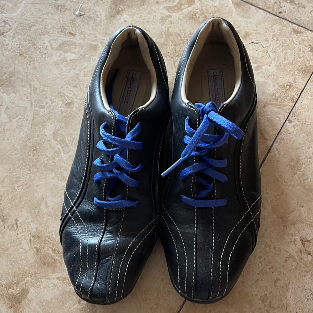 Golf shoes